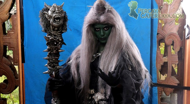 cerita misteri mak lampir