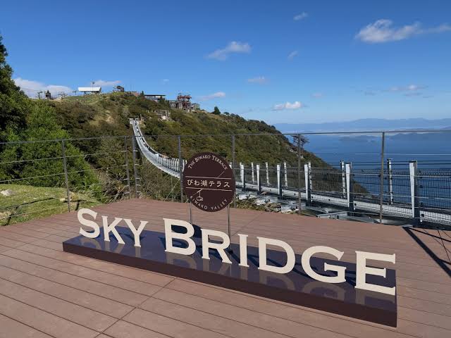 Pesona Skybridge di Kawasan Biwako Valley Jepang